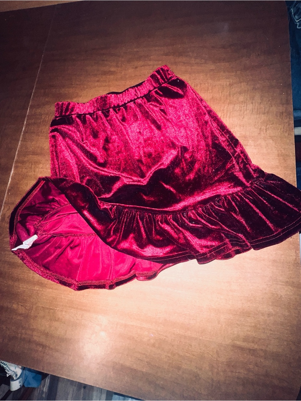 Woman’s Romwe Skirt